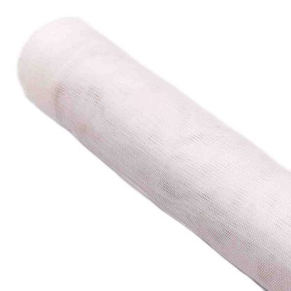 Tela de tul con tacto a seda en color blanco roto