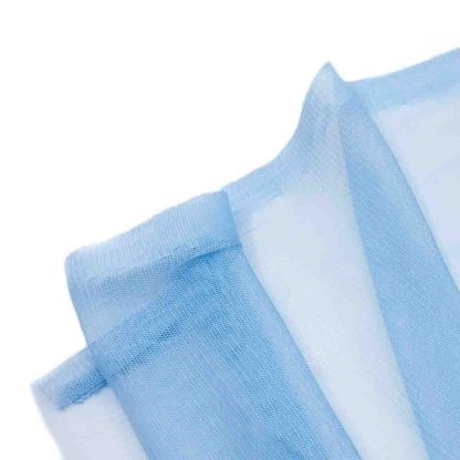 Tela de tul con tacto a seda en color azul celeste