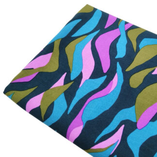 Tela de viscosa 100% con estampados tipo animal multicolor