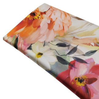 Tela de satén elástico con estampado de flores en tonos cálidos