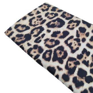 Tela de satén elástico con estampado de leopardo
