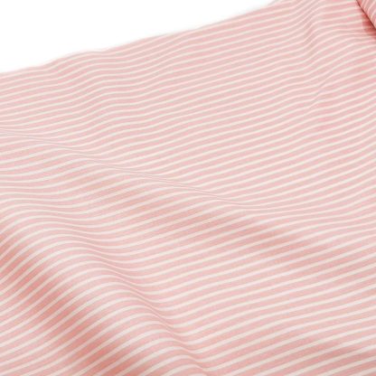 Tela de popelín 100% algodón con estampado de rayas rosa empolvado y blanca diseñada by Poppy Europe