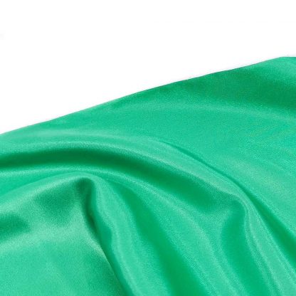 Tela de raso en color liso verde andalucía