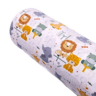 Tela de punto de algodón orgánico certificado GOTS estampada con dibujos de animales, leones, tigres, elefantes, hipopótamos y rinocerontes sobre un fondo claro