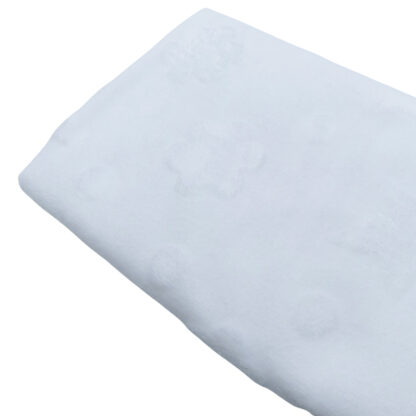 Tela coralina polar blanca con estrellas en relieve