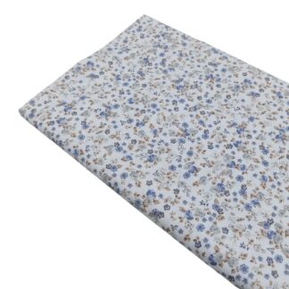 Tela viyela de algodón con estampado de flores tipo liberty en tonos azules empolvados