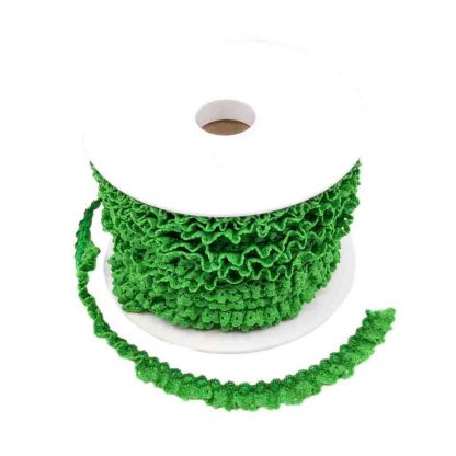 Puntilla de encaje plisado en color verde hierba de ancho 15 milímetros