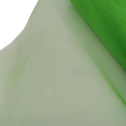 Tela de tul liso en color verde hierba