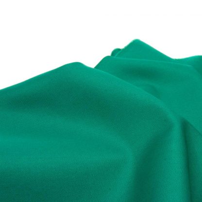 Tela de sarga gabardina en color verde quirófano