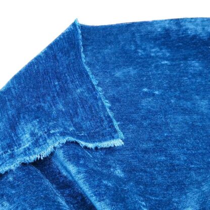 Tela de chenilla waterproof doble cara en color azul oscuro